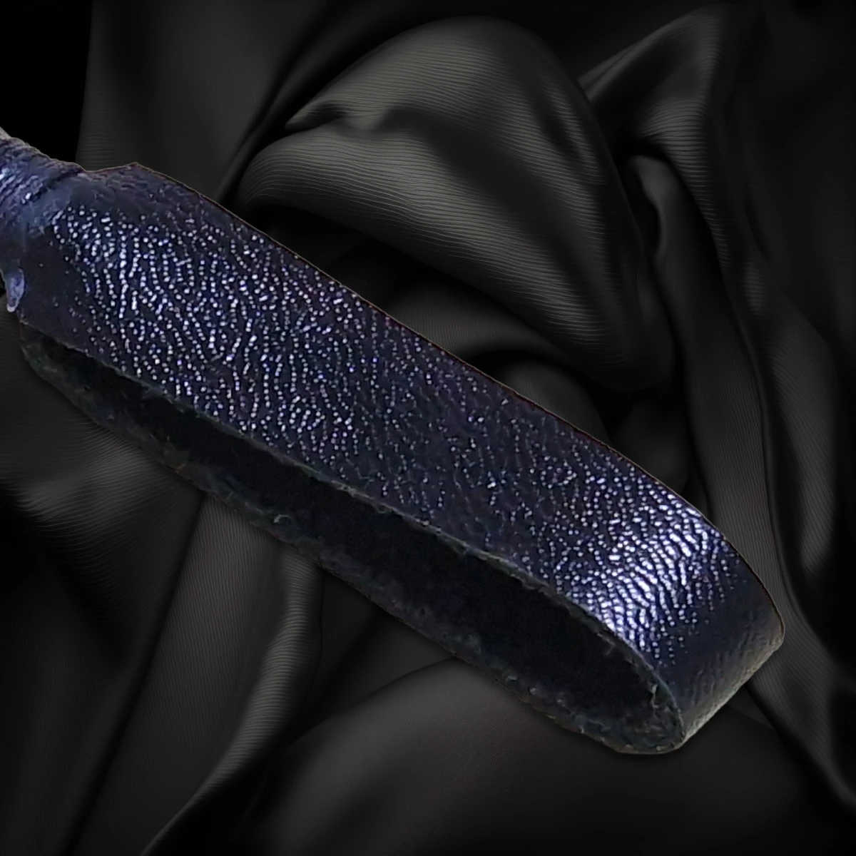 Klassische schwarze Gerte mit schmaler Endschlaufe