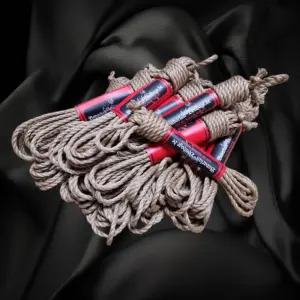 Juego clásico de yute de alta calidad de 6 mm con diez cuerdas de 8 metros y dos de 4 metros de Bavarian-Bondage.