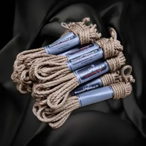 Juteseil Standard 6 mm; 10 × 8 m und 2 × 4 m, mit Banderole gebündelt