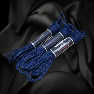 Linen hemp ropes, colored, 31 Blue linen hemp rope set with a 5 mm diameter, three ropes of 8 m each, bundled with a band.