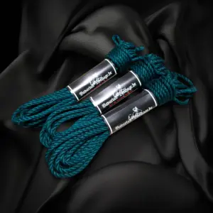 Linen hemp ropes, colored, 62 Petrol-colored linen hemp rope set with a 6 mm diameter, three ropes of 8 m each, bundled with a band.