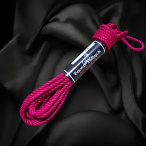 Pinkfarbenes Leinenhanfseil mit 5 mm Durchmesser und 8 m Länge, mit Banderole gebündelt