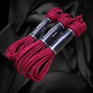 Linen hemp ropes, colored, 8 Red linen hemp rope set with a 6 mm diameter, three ropes of 8 m each, bundled with a band.