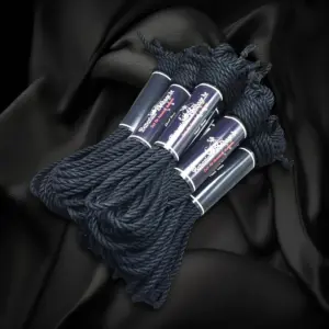 Linen hemp ropes, colored, 14 Black linen hemp rope set with a 5 mm diameter, seven ropes of 8 m each and two of 4 m each, bundled with a band.