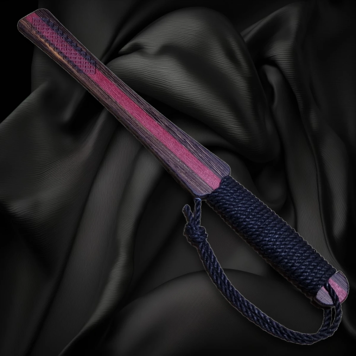 Paddel i ädelträdesign wenge-amarant 27 Edelholz Paddel Wenge-Amaranth Short mit violettem Längsstreifen und schwarzer Griffwicklung