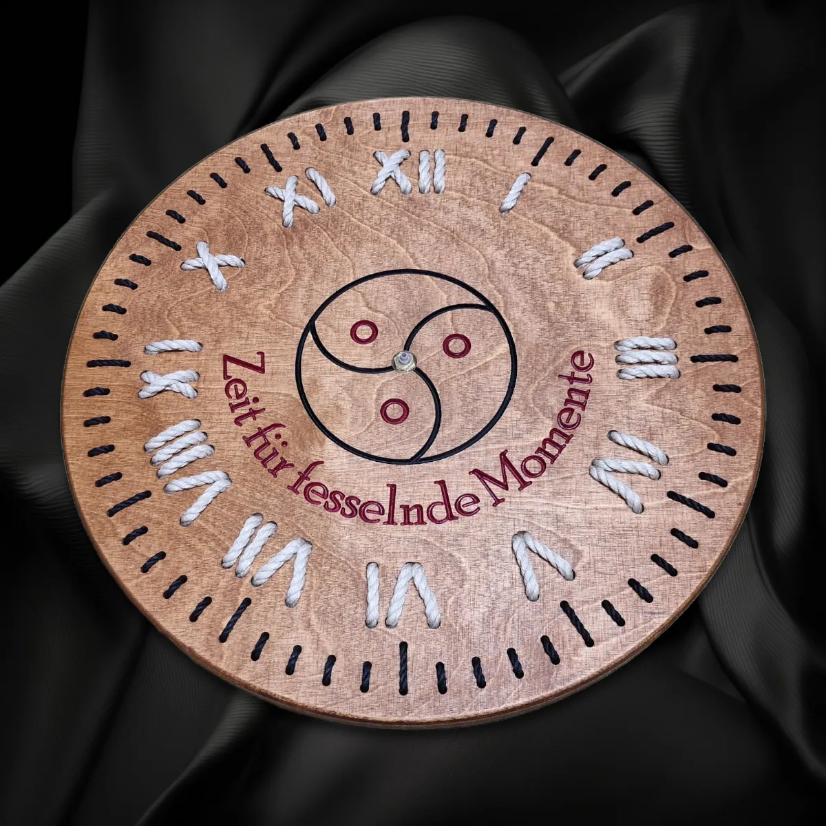 Wall Clock Version 2 1 Wanduhr Version 2 aus Birken-Multiplex von Bavarian-Bondage