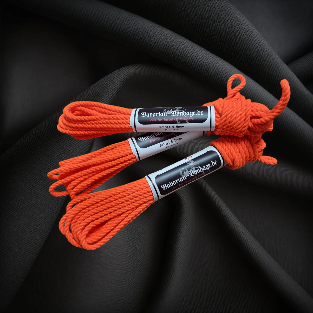 Drei neon-orangefarbene POSH-Ropes aus Polyester, 5,5 mm, mit jeweils 8 m Länge