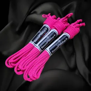 Drei pinkfarbene POSH-Ropes aus Polyester in 5,5 mm Stärke mit jeweils 8 m Länge