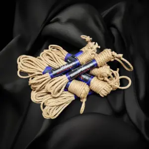 Jute Soft 5mm Klassik Set mit sieben 8-Meter- und zwei 4-Meter-Seilen von Bavarian-Bondage