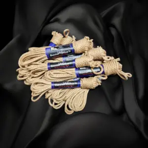Jute Soft 6mm Klassik Set mit zehn 8-Meter- und zwei 4-Meter-Seilen von Bavarian-Bondage