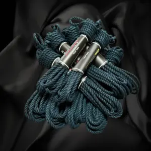 Conjunto de cordas de cânhamo de linho Petrol Escuro, diâmetro 6 mm, sete cordas de 8 m e duas de 4 m, agrupadas com cinta
