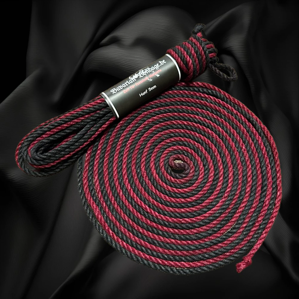 Zweifarbiges Leinenhanf-Seil in Schwarz und Rot, 5 mm, mit Triskenknoten