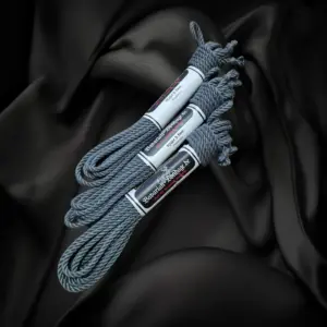 Three grey POSH-Rope polyester rope bundles, 5.5 mm thick, in a set with a length of 8 m each.